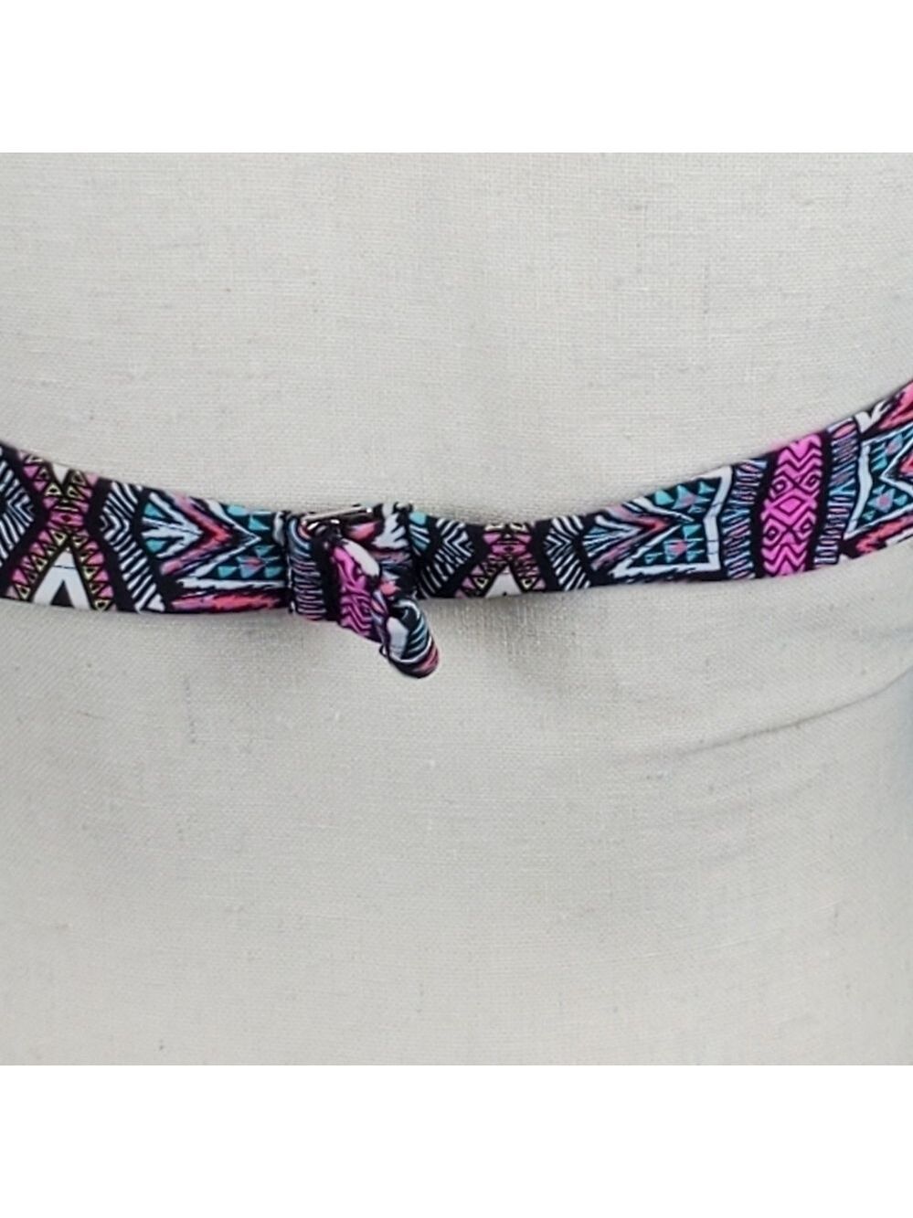 Xhileration bikini top, neon geometric pattern, size XL - Picture 4 of 5